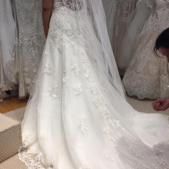 Wedding Dress - Picture 3 of 5